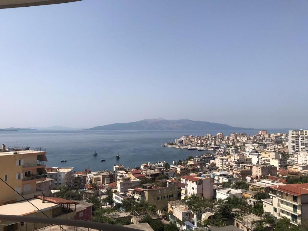 L.T. Noar'S Apartment Sarandë Eksteriør billede