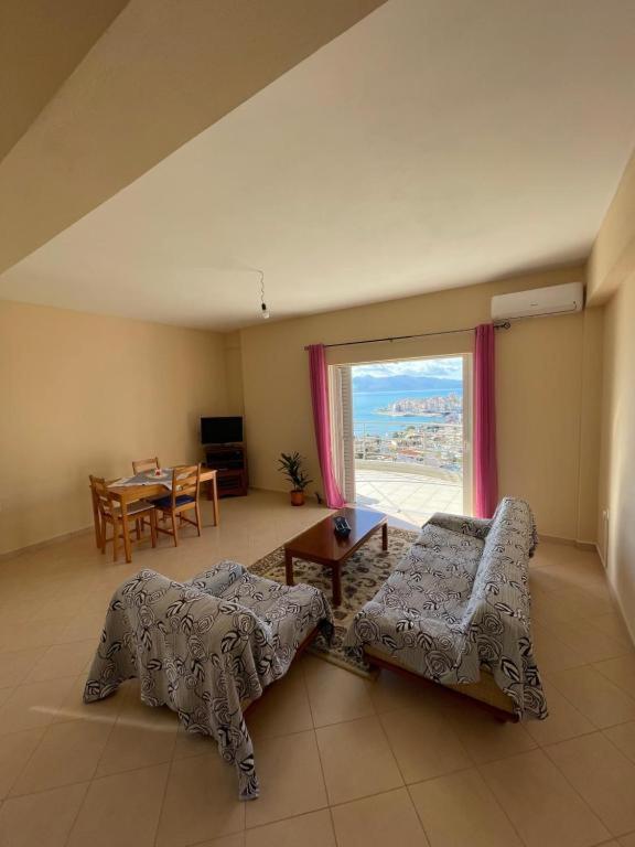 L.T. Noar'S Apartment Sarandë Eksteriør billede